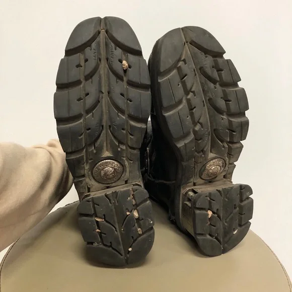 NEW ROCK MENS BLACK LEATHER METAL
HARDWARE LACE UP CYBER PUNK BOOTS SZ 9.5/10 - Picture 7 of 11